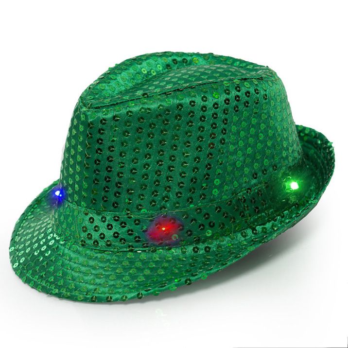 Deukhoed groen met lichtjes