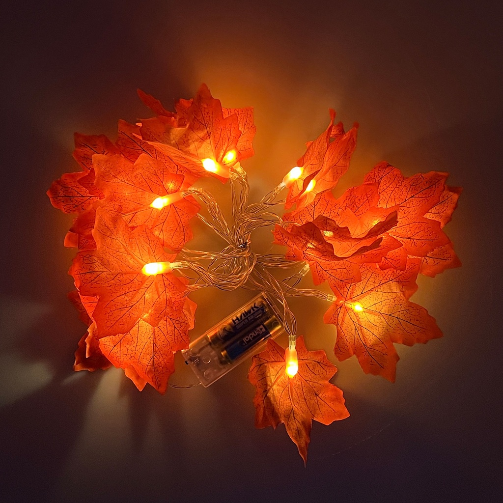 Herfstbladslinger met lichtjes