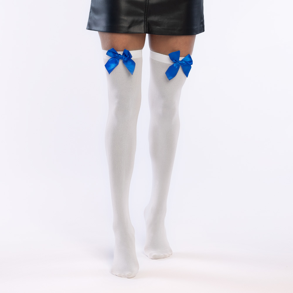 Kniekousen wit met blauwe strik